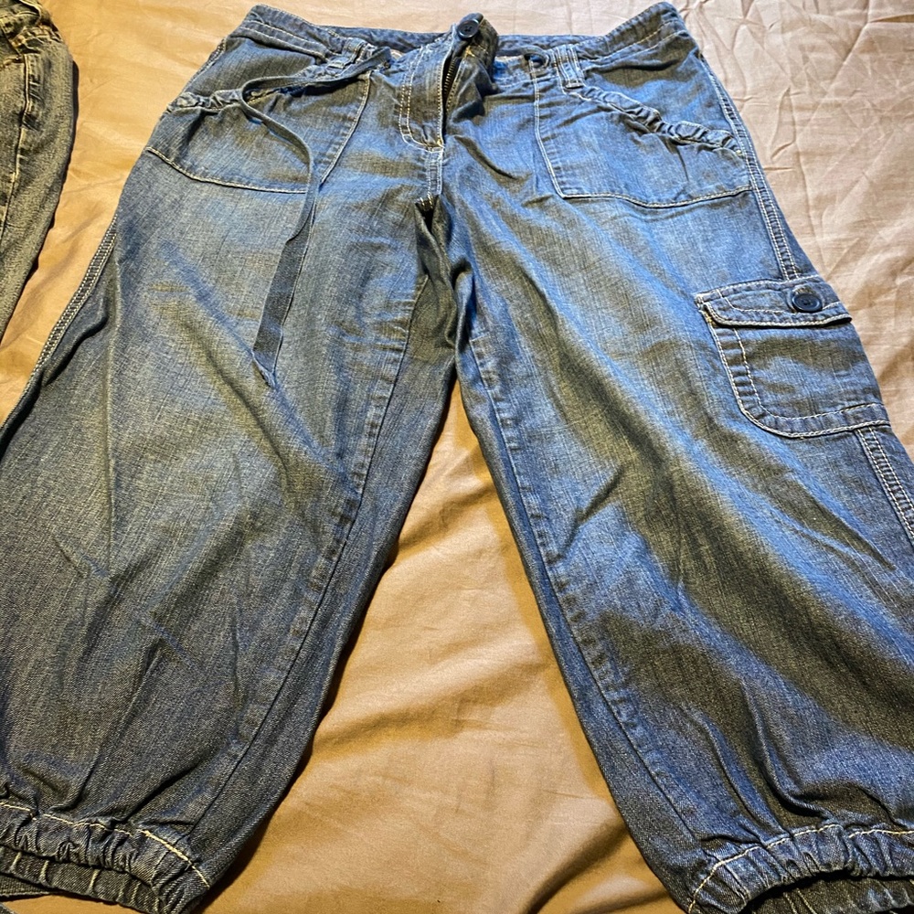NY & Co. Cargo Capri Jeans